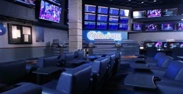 Silver Sevens Hotel & Casino: William Hill Sportsbook