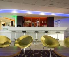 Genting Casino Luton: Premier Inn Dunstable Bar